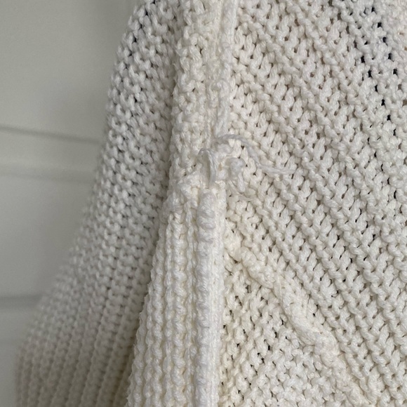 Free People Oversized Chunky Knit White Turtleneck Sweater - Picture 5 of 9